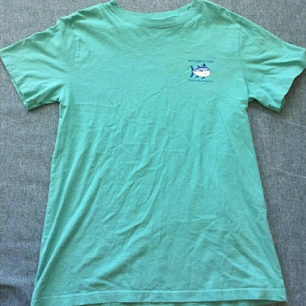 Southern Tide t-shirt